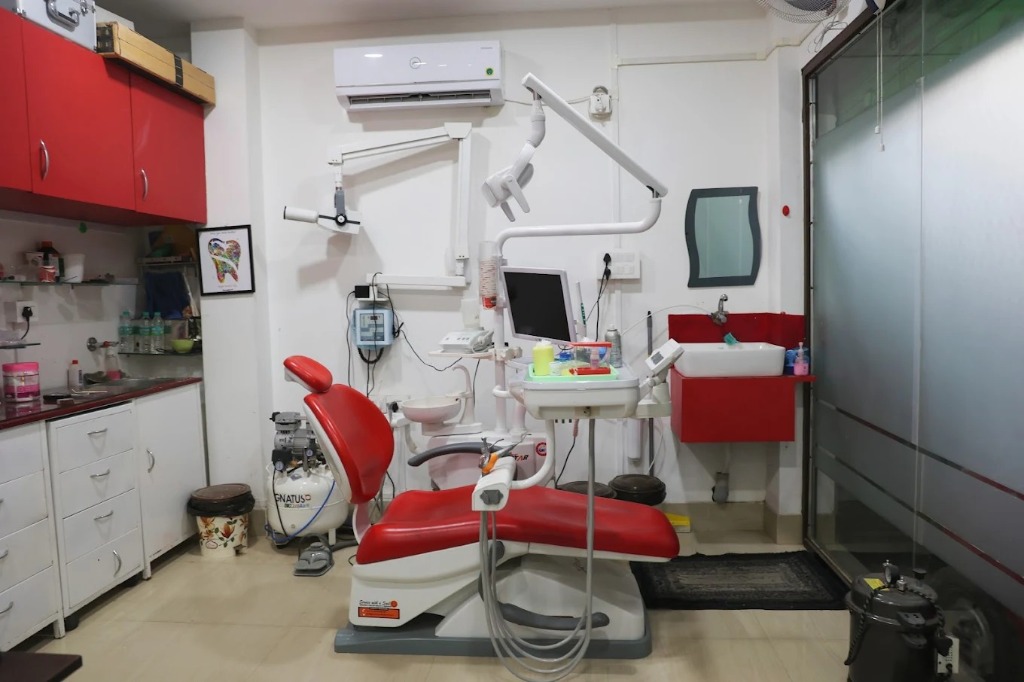 Dental treatment room with modern chair